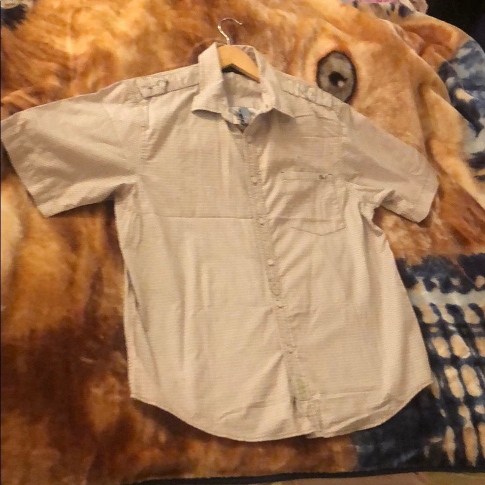 Sean john Men’s Button up collar shirt Size L.